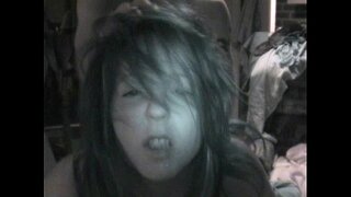 Girl anzjani mara GA-dad diffiċli bħall-ġdid mill-għarus tagħha.